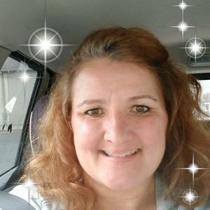 Meet your Posher, Lenora